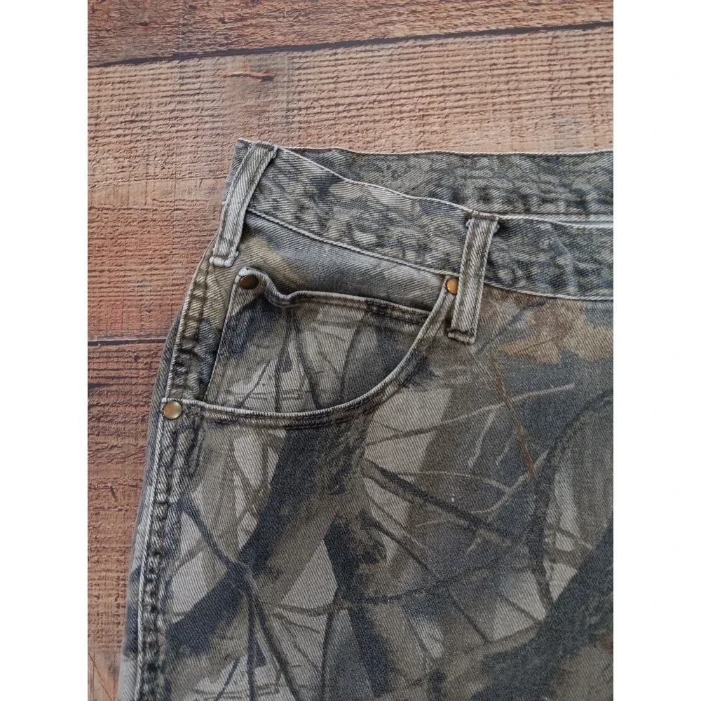 Outfitters Ridge Camo Jeans Men's Sz 40 Straight‎ Leg 2387